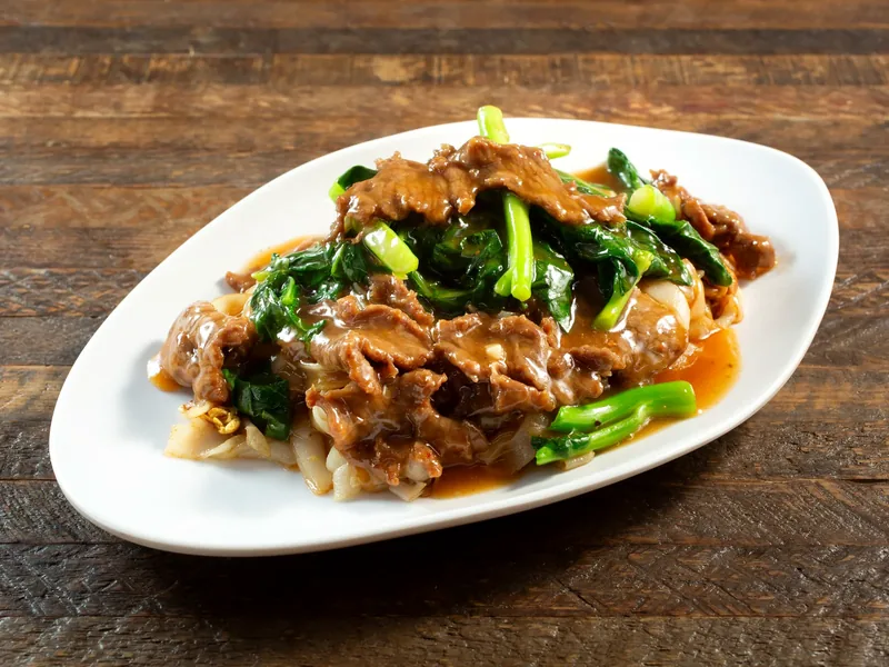 Chow Fun with Gravy (Pork, Chicken, Beef, Shrimp)
